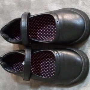 Black leather girl shoes 13
